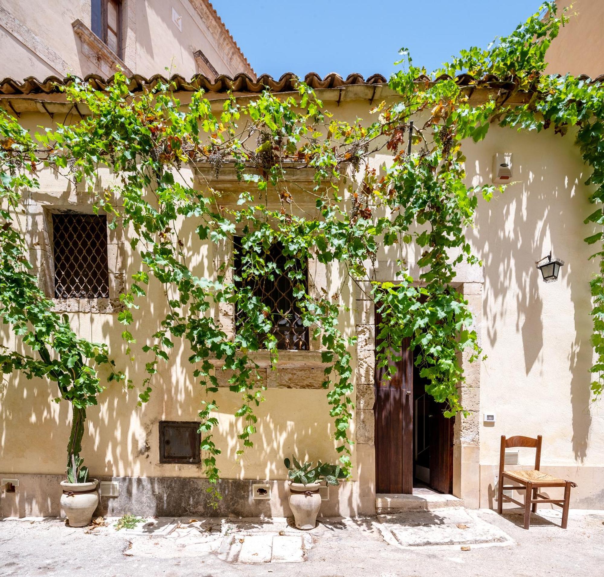 Zioli Bed & Breakfast Noto Exterior photo