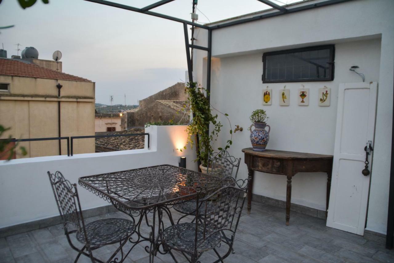 Zioli Bed & Breakfast Noto Exterior photo